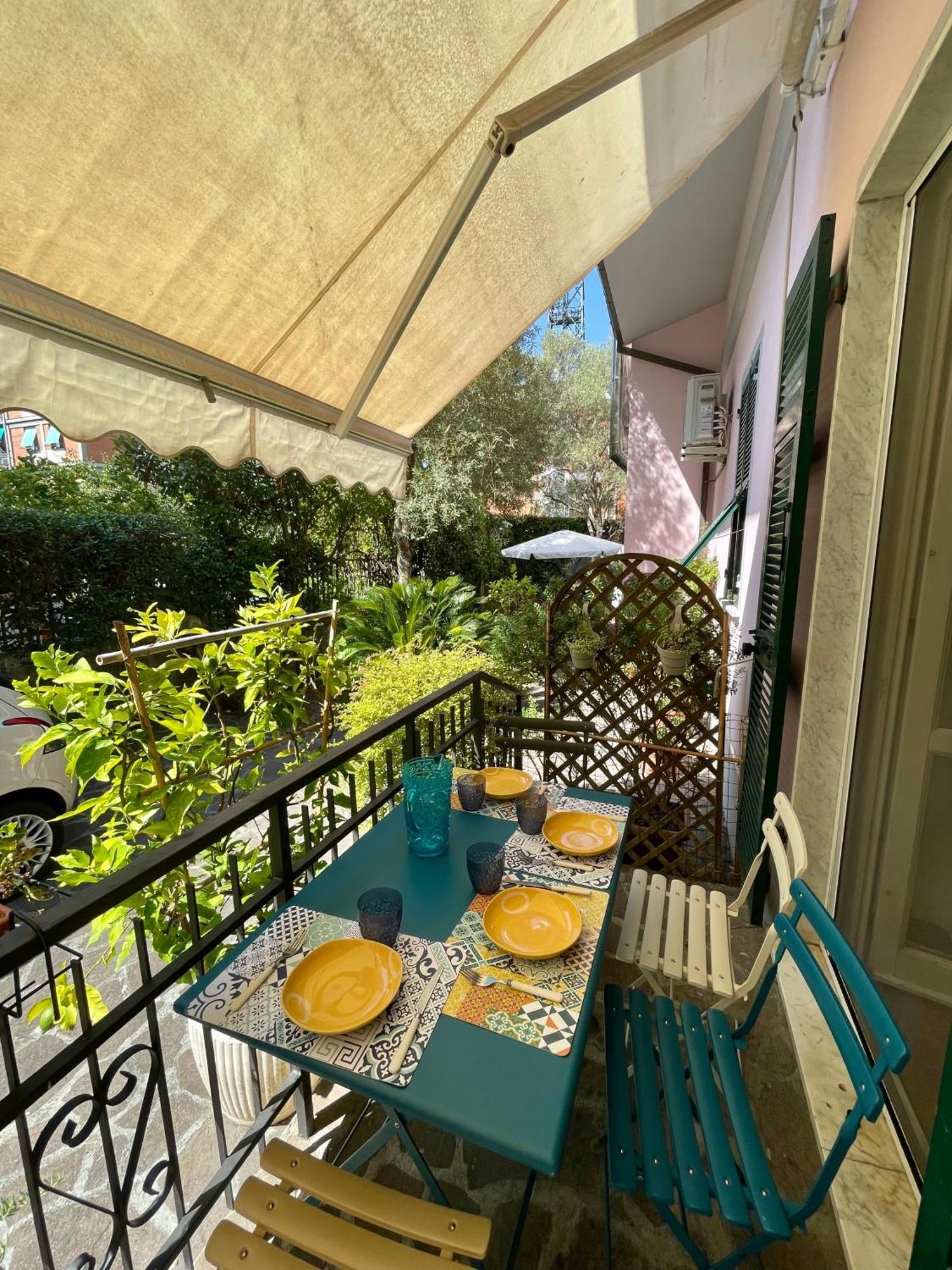 Apartmán La Casa Dei Fiori La Spezia Exteriér fotografie